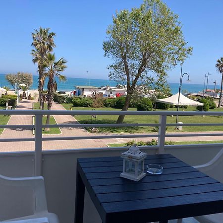 Hotel Promenade Porto SantʼElpidio Esterno foto
