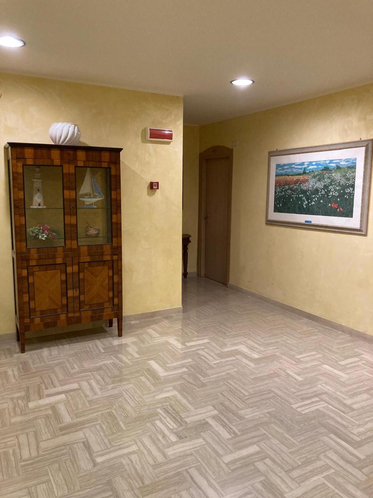 Hotel Promenade Porto SantʼElpidio Esterno foto