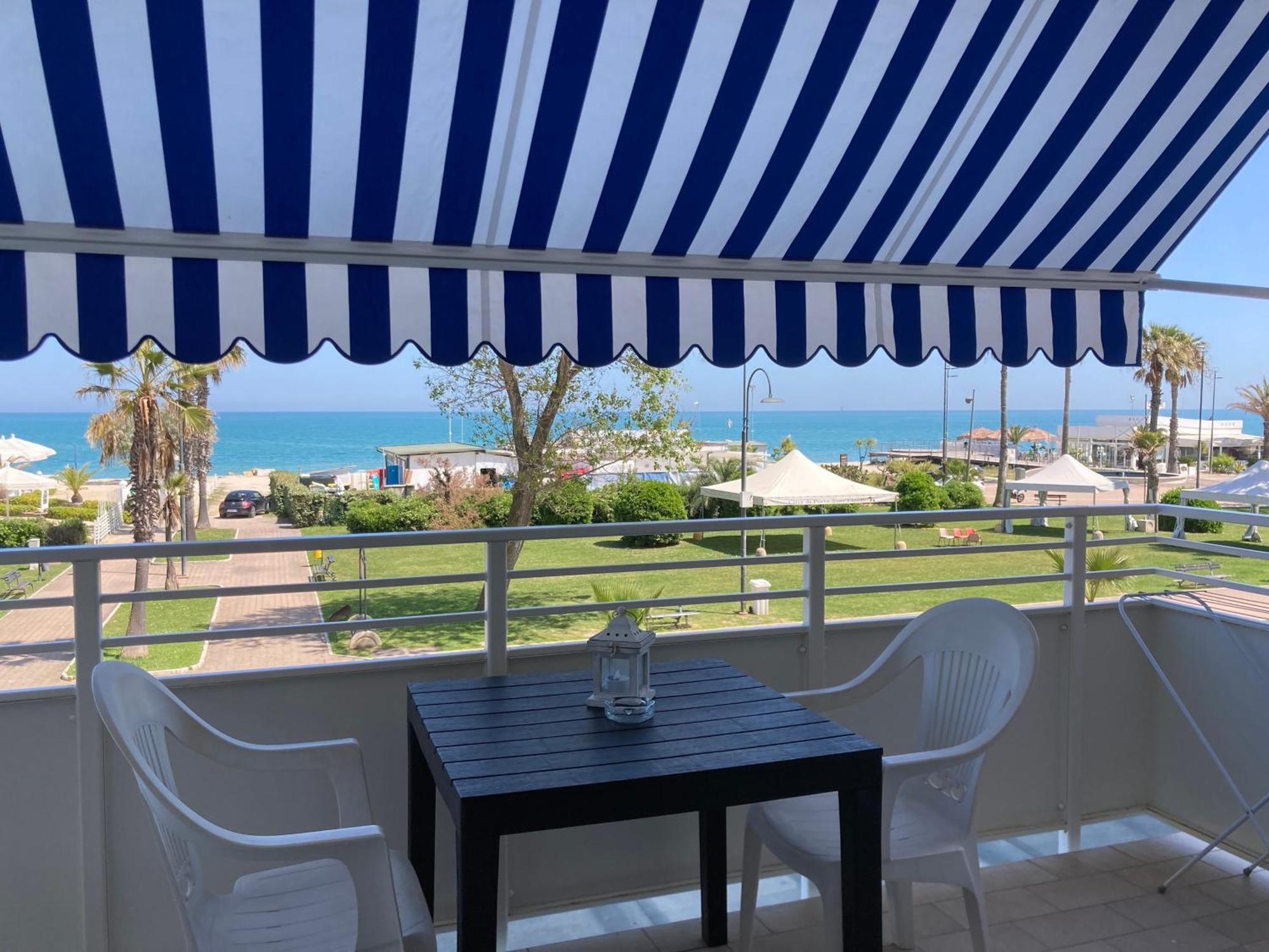 Hotel Promenade Porto SantʼElpidio Esterno foto
