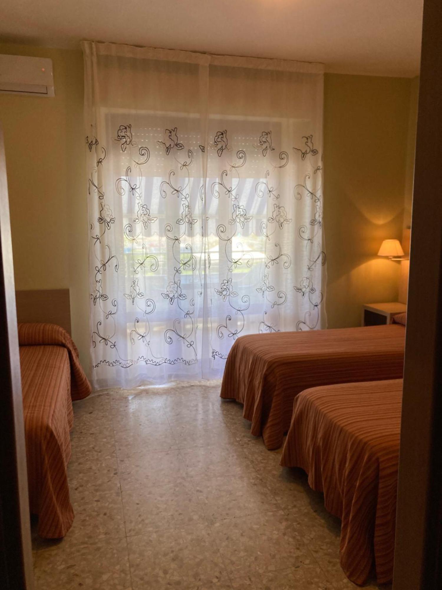 Hotel Promenade Porto SantʼElpidio Esterno foto